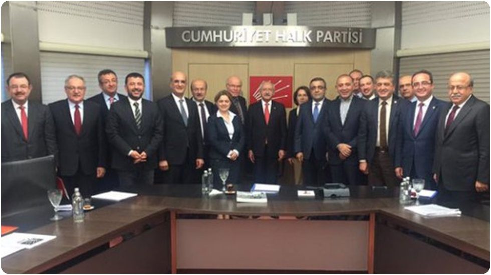 قلیچداراوغلو خواستار استعفای اعضای شورای مرکزی CHP شد