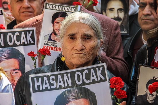 Police disrupts Saturday Mothers' weekly protest again