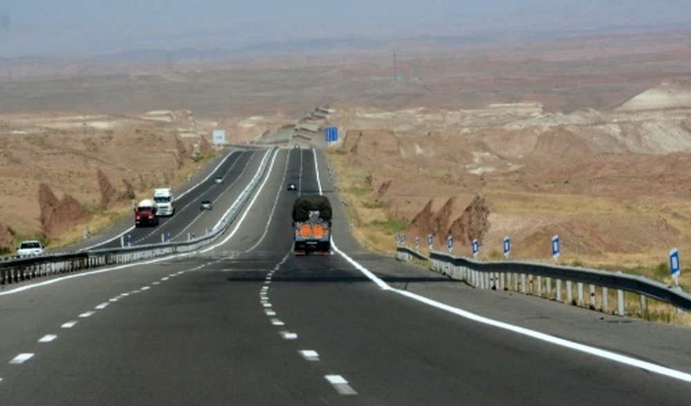سرعت تردد در محور ایلام مهران اصلاح می‌شود