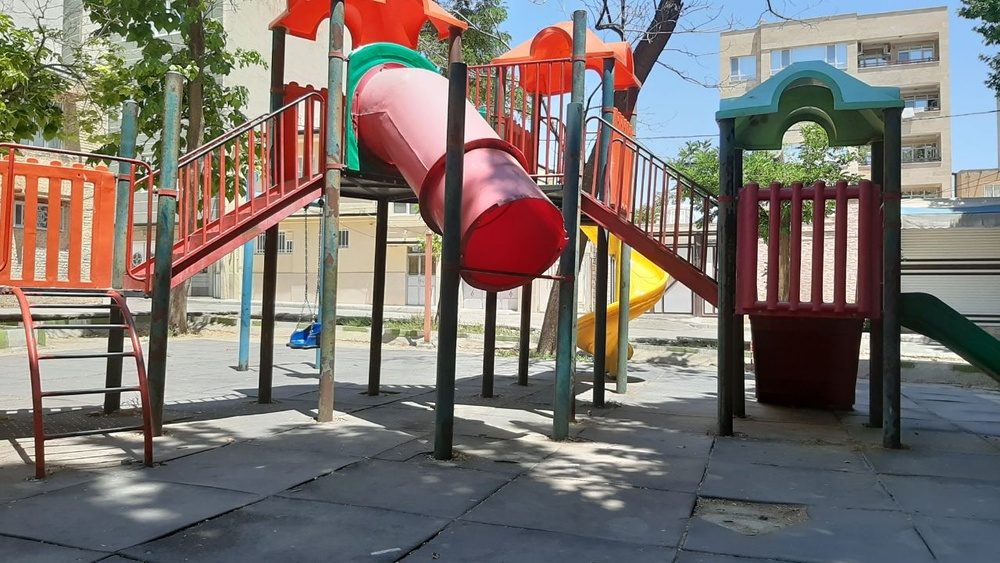 اماکن بازی کودکان در آذربایجان غربی استاندارد نیست