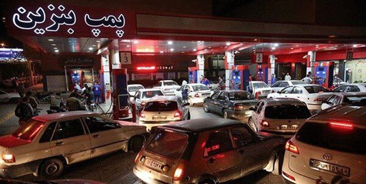 سخنگوی کمیسیون انرژی: صف‌ بنزین  تا پایان تابستان ادامه دارد/ قیمت بنزین امسال دست نمی خورد
