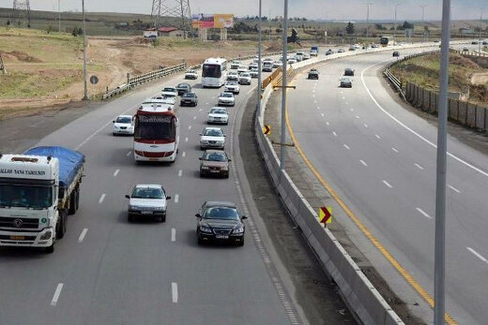 ترافیک در کلیه محورهای مواصلاتی آذربایجان غربی روان است