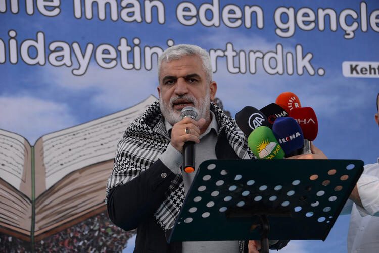 تجمع هواداران هداپار در دیاربکر در حمایت از حماس؛ مردم فلسطین از ناموس امت اسلامی دفاع می کنند