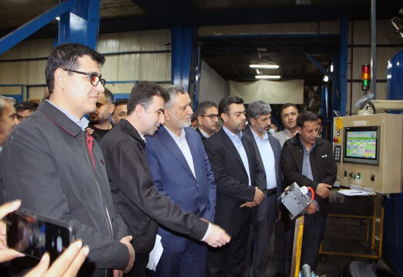 بازدید مرتضوی از کارخانه لاستیک بارز کردستان/هدف گذاری تولید سالانه ۶۶ هزار تُن لاستیک