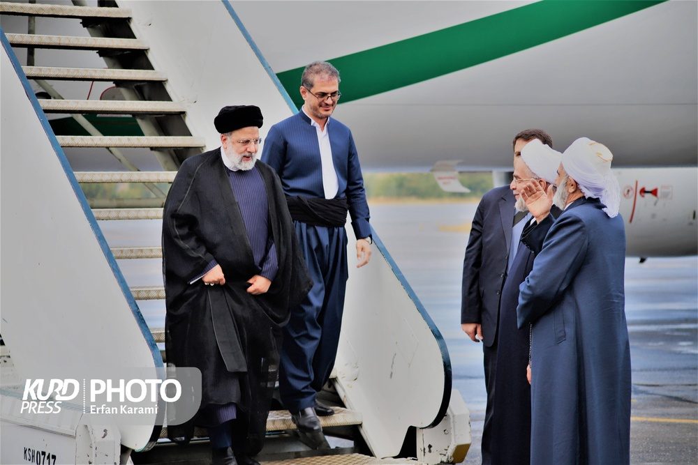 President Raisi visits Kurdistan province to inaugurate mega projects