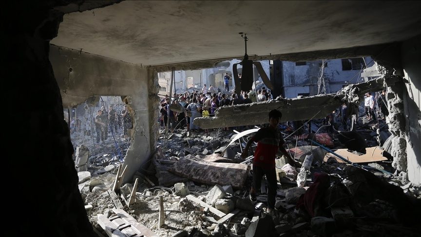 ۷ کەس لە ئەندامانی بنەماڵەی هەواڵنێری ئانادۆڵو لە بۆردوومانێکی ئیسرائیلدا گیانیان لەدەست دا/وێنە