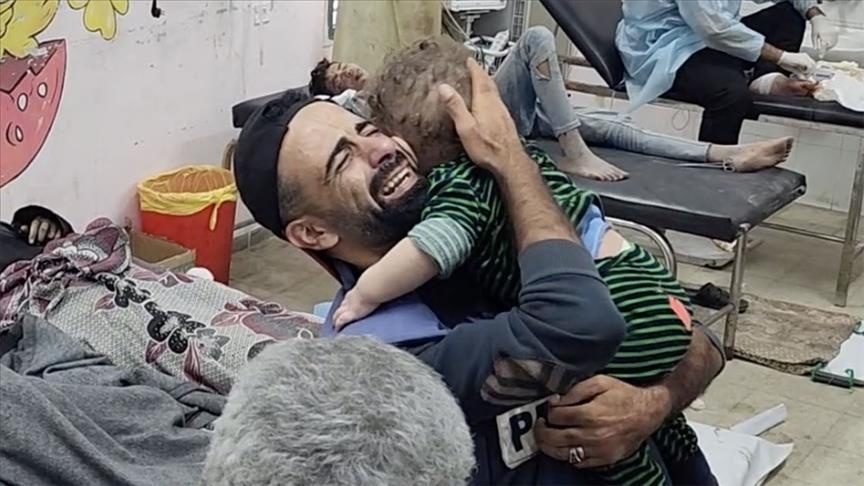 ۷ کەس لە ئەندامانی بنەماڵەی هەواڵنێری ئانادۆڵو لە بۆردوومانێکی ئیسرائیلدا گیانیان لەدەست دا/وێنە