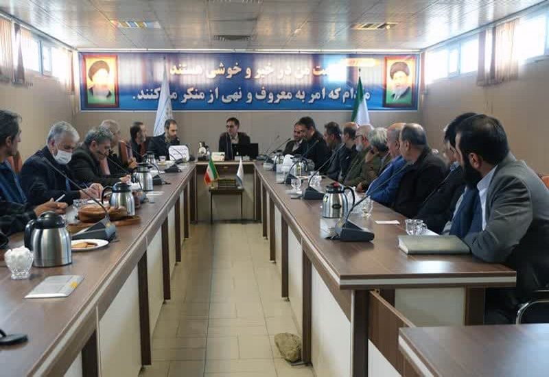 رفع بیکاری و  مهار گرانی ۲ مطالبه اصلی مردم کردستان از مسئولان استان