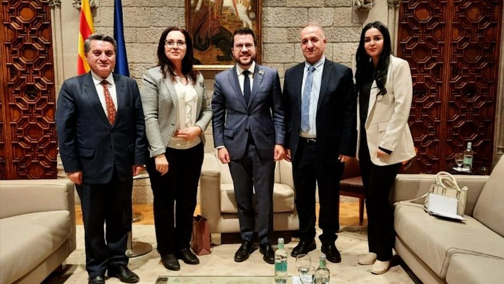 دیدار مقامات مدیریت خودگردان با رئیس دولت خودگردان کاتالونیا در بارسلونا