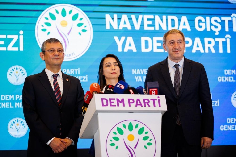 Turkish main opposition CHP leader Ozel visits pro-Kurdish DEM Party