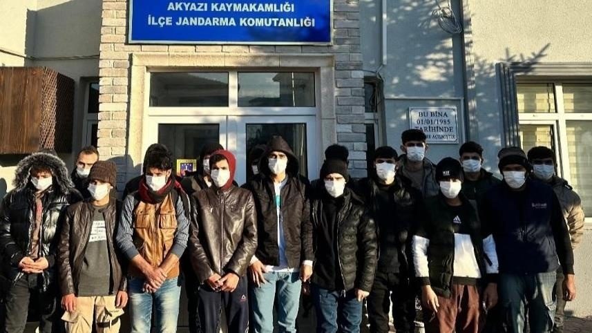 دستگیری 748 مهاجر غیر قانونی در استان های مرزی غربی ترکیه در یک هفته