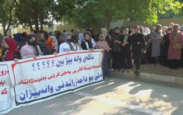 لە رێگای حزبەوە فشار لە بەڕێوەبەرەکان دەکرێت قوتابخانەکان بکەنەوە