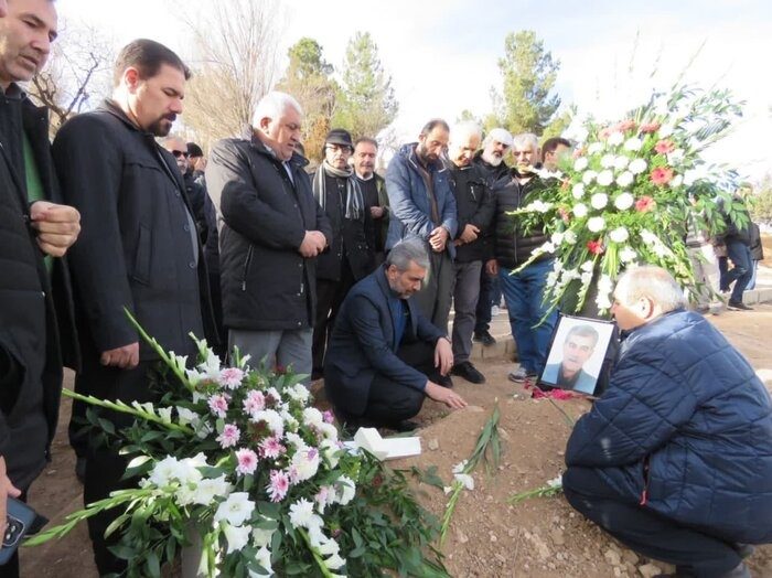 پیکر هنرمند پیشکسوت مهابادی در باغ فردوس آرام گرفت