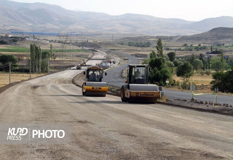۱۰ پروژه حوزه راهسازی در کردستان فعال شد