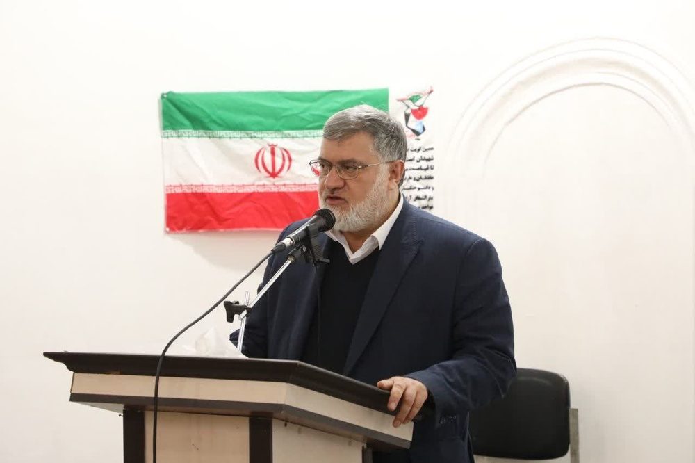 استاندار آذربایجان غربی: ٣٠ بمب تروریستی در مسیر راهپیمایی اربعین امسال کشف شد