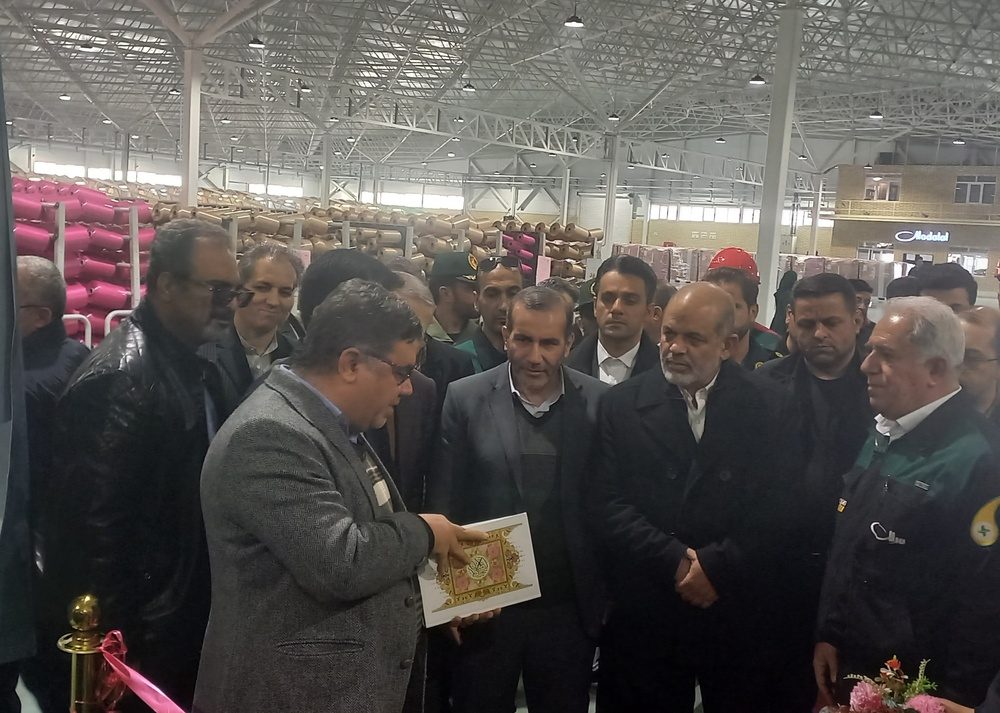 بهره برداری از فاز دوم طرح پلیمر بافت مدلل با حضور وزیر کشور