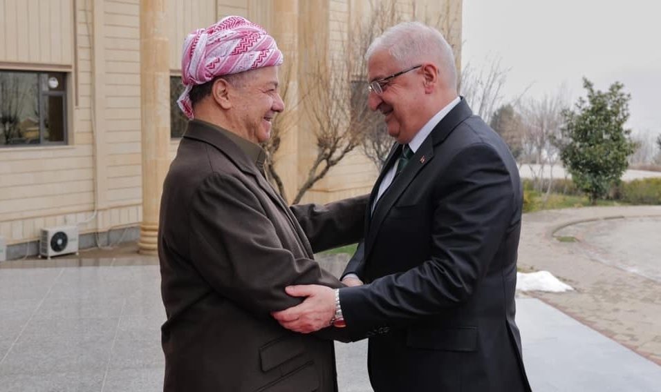 مەسعوود بارزانی و یاشار گولەر جەخت لە هەماهەنگیی نێوان تورکیا و هەرێمی کوردستان دەکەنەوە لەپێناو دەستەبەرکردنی سەقامگیری