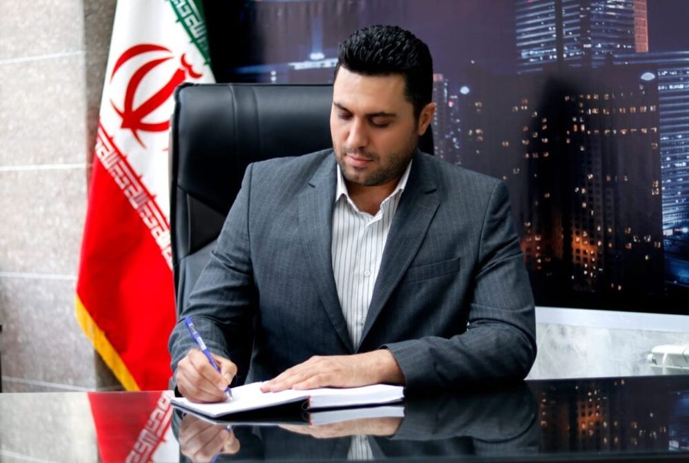 در امتداد ۱۱ اسفند/هاشم محمودی