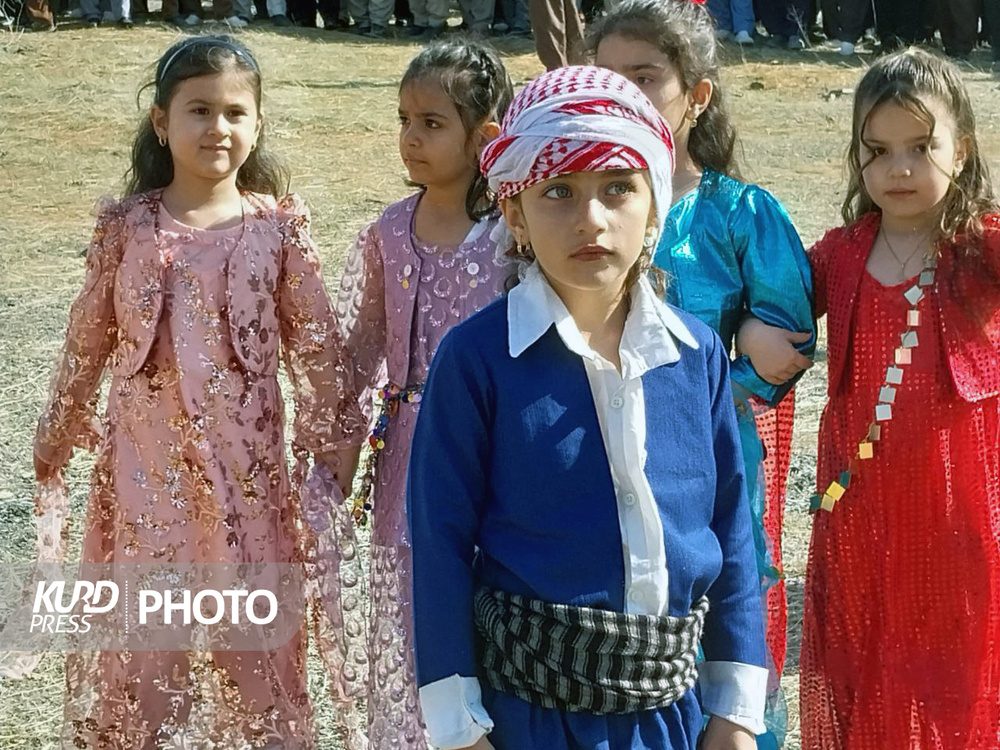 هەڵپەڕکێی نەورۆز بە مۆسیقای چەشمییەر لە کوردستان بەڕێوەچوو/وێنە