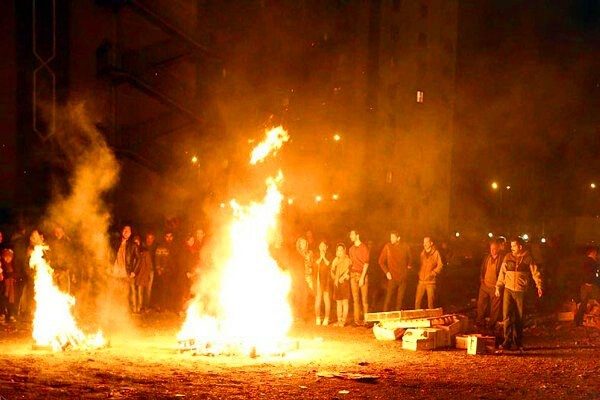 «چهارشنبه سوری»؛ طلایهدار نوروز و جشن مبارزه با سرمای زمستان