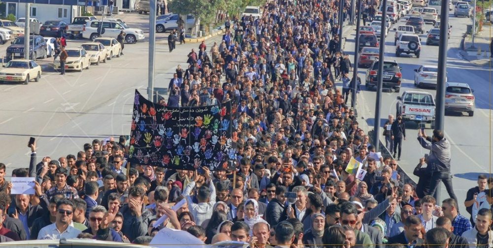 هشدار معلمان معترض اقلیم کردستان بە اتحادیۀ میهنی دربارۀ استفاده از «حساب من» جهت پرداخت حقوق کارمندان