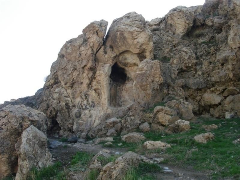 کتیبه «کانی اژدها» در اشنویه، یکی از قدیمی‌ترین اسناد مرتبط با آب در شمال غرب ایران