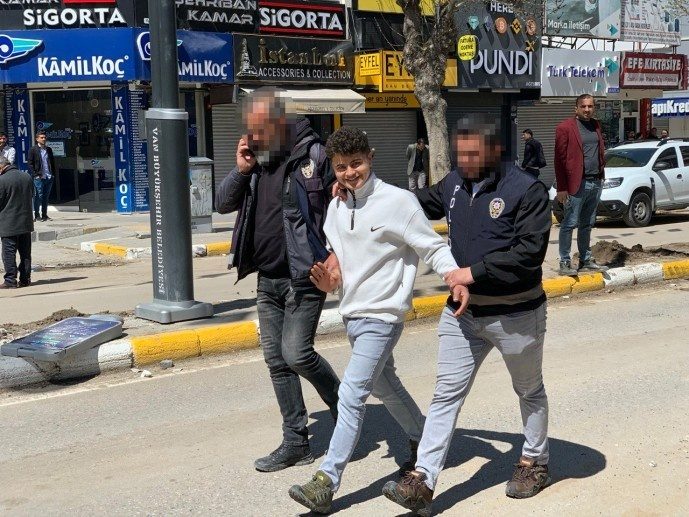 صاحب آن لبخند زیبا به زندان افتاد