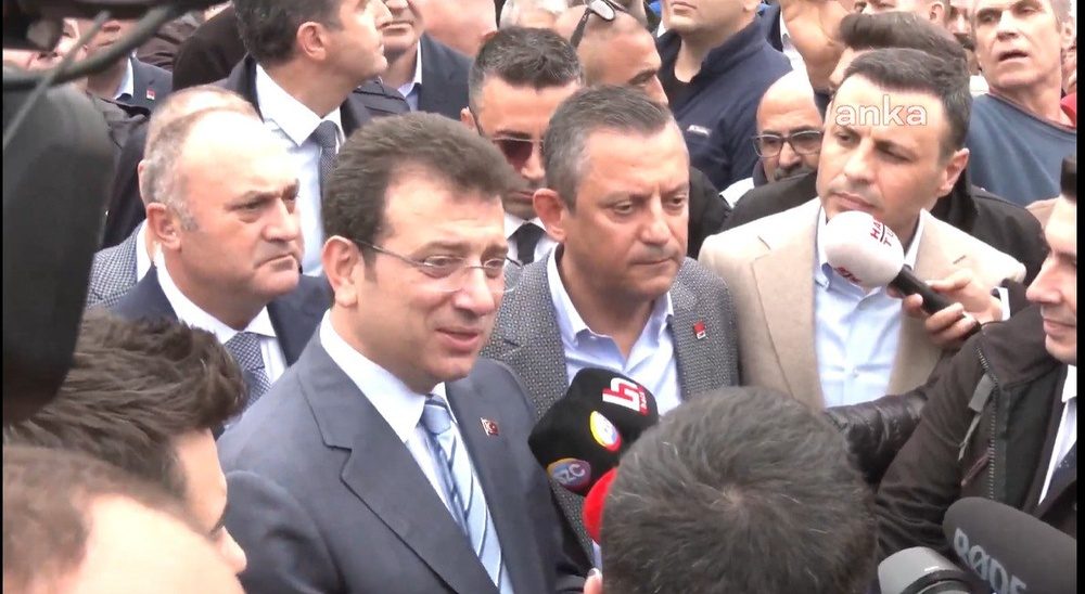 Turkey president Erdogan meets main opposition leader after 8 year hiatus