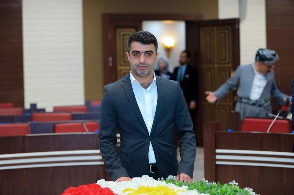 علی حمه‌صالح: فرماندار و شهردار چمچمال را به دادگاه می‌کشانیم