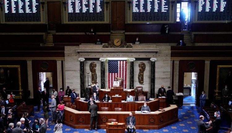 مناقشه مقامات آمریکا بر سر تداوم حمایت نظامی از نیروهای کُرد عراق