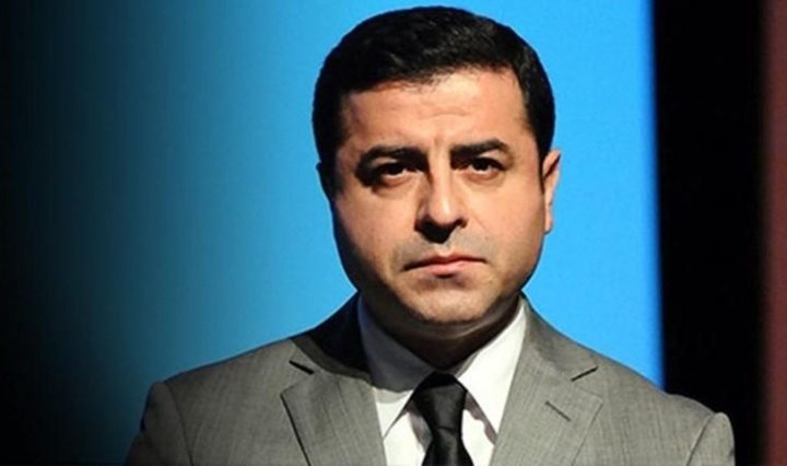 سەلاحەدین دەمیرتاش بە دوو ساڵ و شەش مانگ زيندانى سزا درا