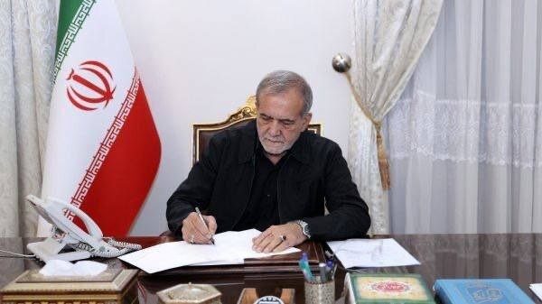 پزشکیان: مجامع جهانی و کشورهای اسلامی با حداکثر توان مانع از تکرار جنایات صهیونیست‌ها شوند