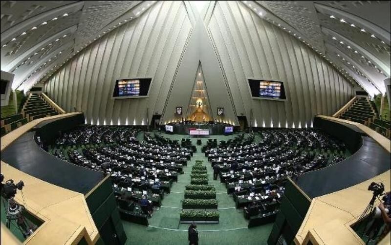 مجلس با استعفای عبدالکریم حسین زاده از سمت نمایندگی مخالفت کرد