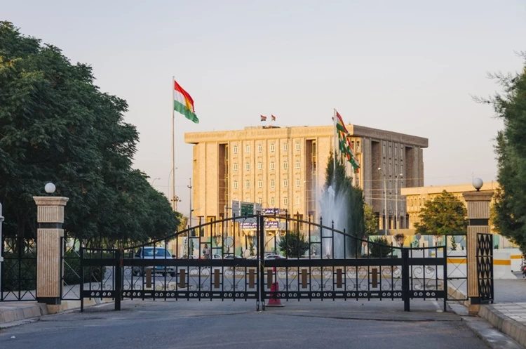 Erbil accuses Baghdad of delaying salary payments