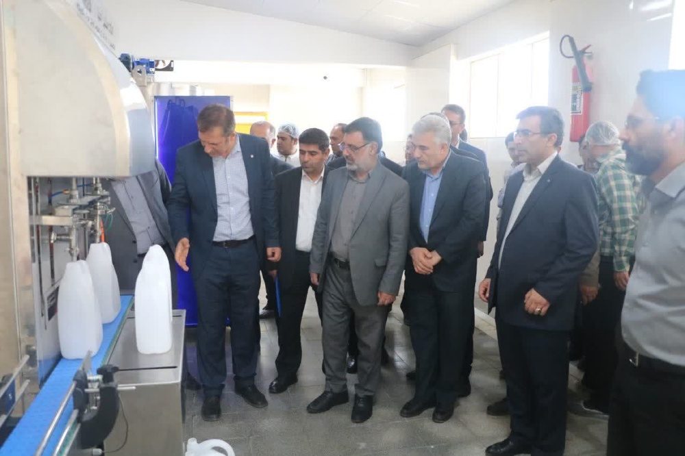 اولین کارگاه آموزشی -تولیدی صنایع شیمیایی کشور در ارومیه افتتاح شد