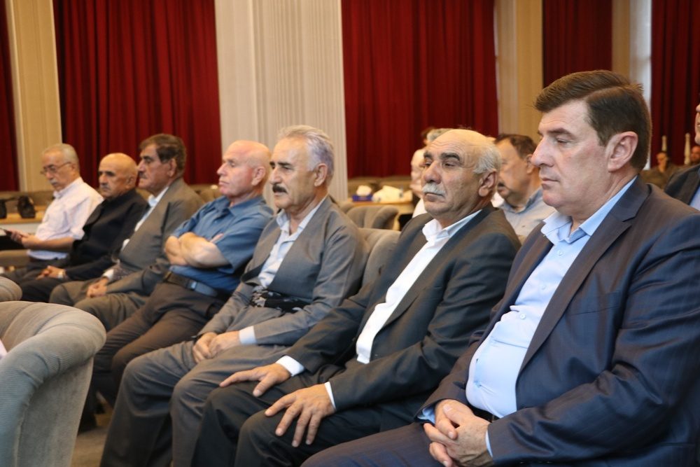 جنبش تغییر رئیس، معاون و دبیر مجمع عمومی را انتخاب کرد+ عکس