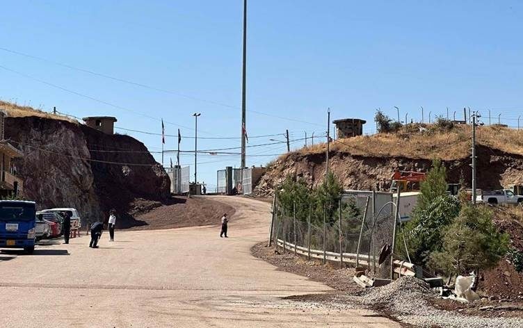استانداری حلبچه: خواستار رسمی شدن گذرگاه‌های مرزی پشتە و شوشمی شدیم