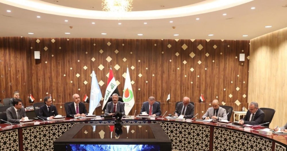 وزیر نفت عراق: واردات بنزین را در سال جاری متوقف می‌کنیم