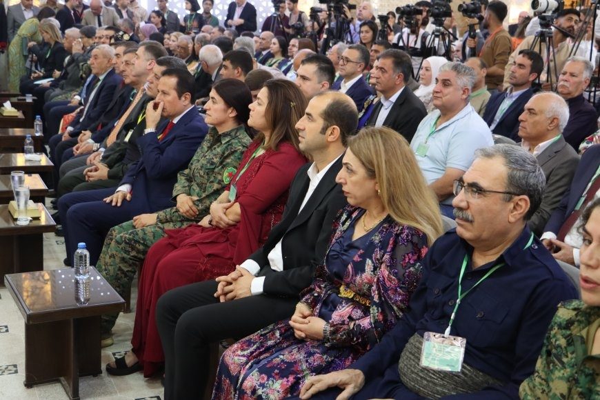 کۆنفرانسی یەکڕیزی و یەکهەڵوێستیی کورد لە سووریا دەستی پێ کرد