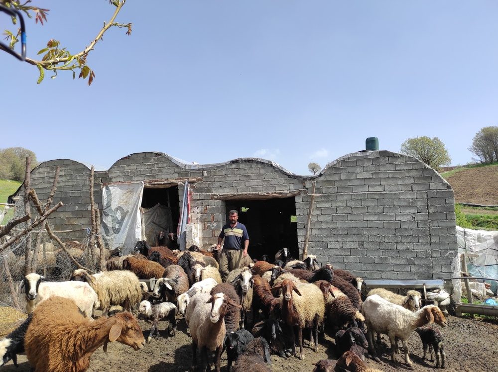 کانی سماقان و مردمی که چشم انتظار حداقل امکانات هستند