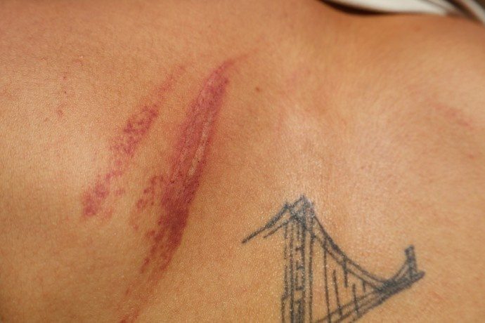 ضرب‌وشتم و بازداشت بدلیل گوش دادن موسیقی کردی در استانبول/ پلیس:"شما تروریست هستید"