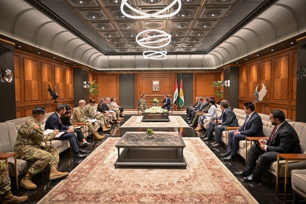نێچیرڤان بارزانی و مەسروور بارزانی لەگەڵ فەرماندەی سێنتکۆم کۆ بوونەوە