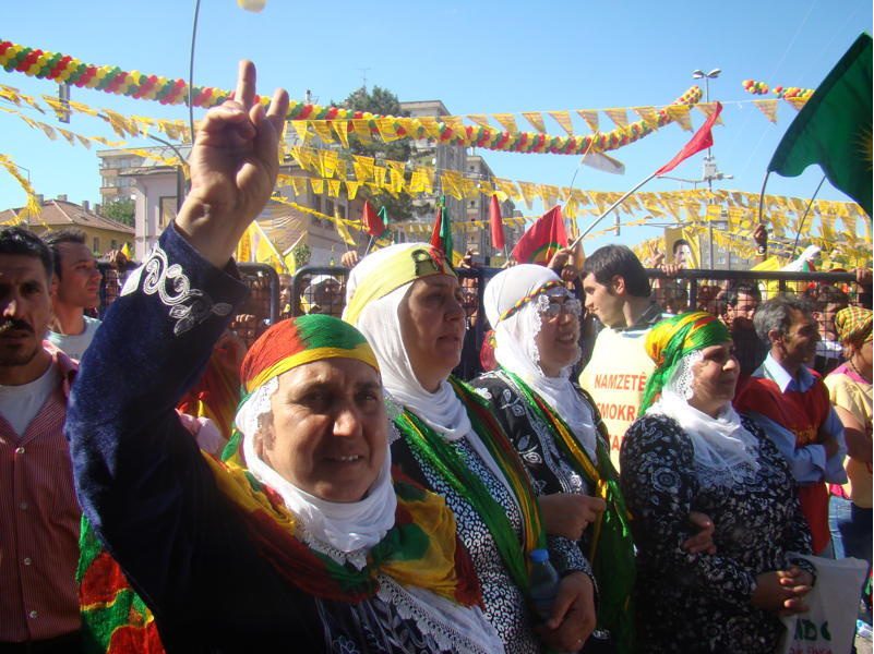 تحلیل تلگراف از یک قرن سرنوشت کردها؛ از پیمان سور تا اقلیم کردستان عراق