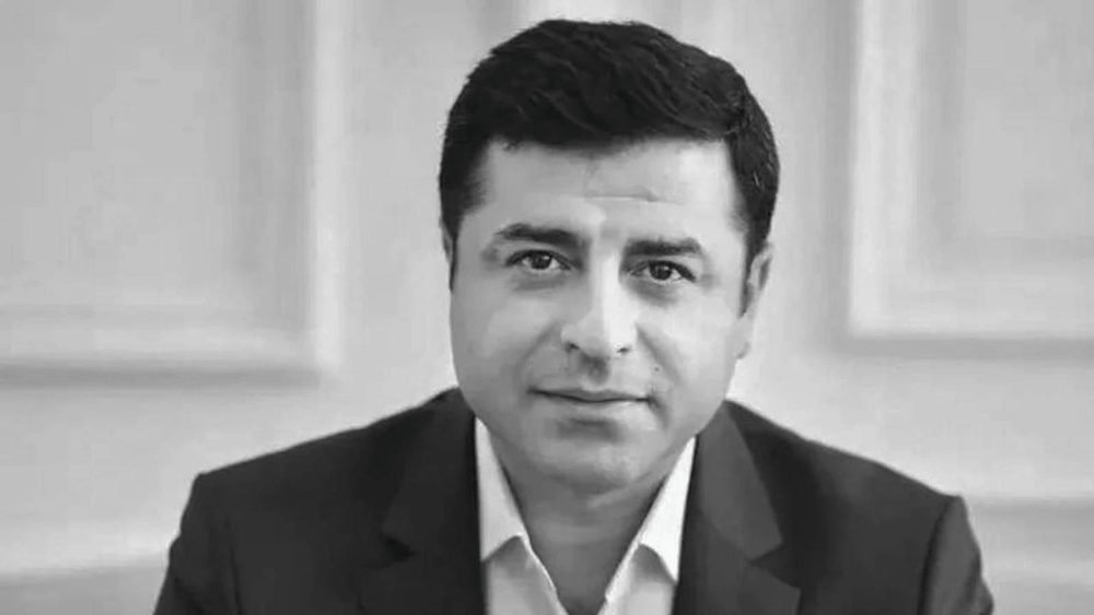 پس از قطعی شدن حکم دادگاه حقوق بشر وکلای دمیرتاش درخواست آزادی او را ارائه کردند