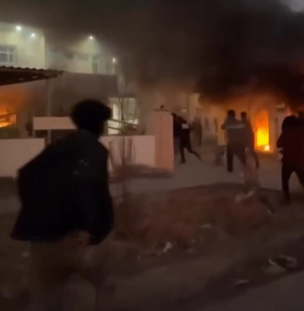 تنش‌ها در خبات دوباره اوج گرفت؛ تهدید به انفجار نیروگاه در صورت عدم عقب نشینی نیروی امنیتی