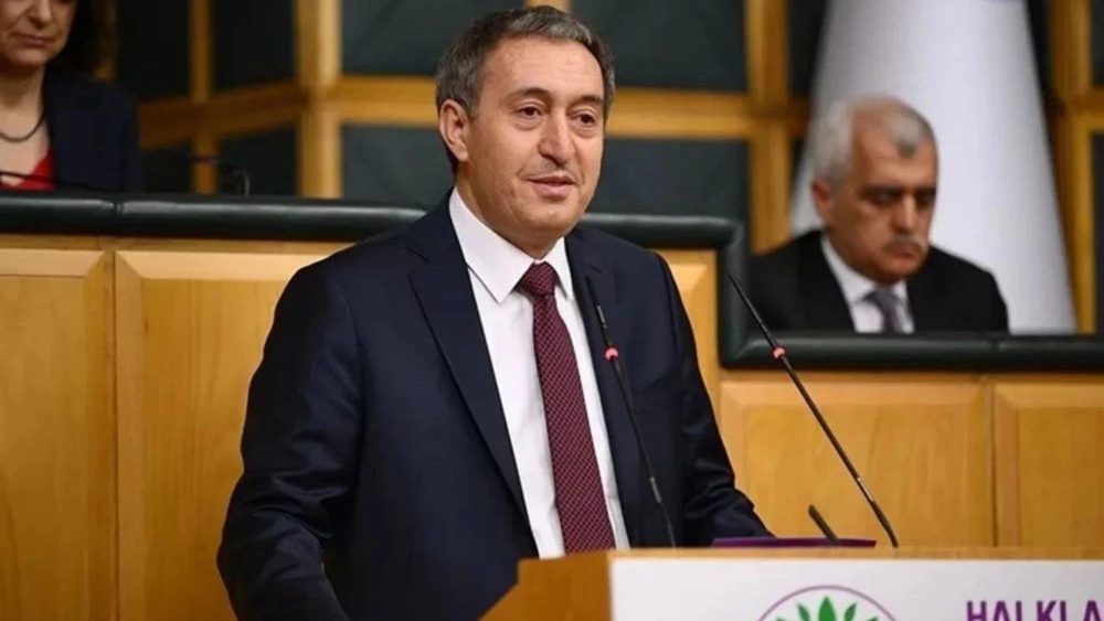 بکرخان به اوزل: اگر قرار باشد پرونده جلادهای کُردها را باز کنیم، شما از همه بدهکارترید
