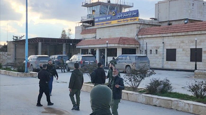 برگزاری نشست دولت موقت سوریه و نیروهای آسایش کردستان سوریه در فرودگاه قامشلو