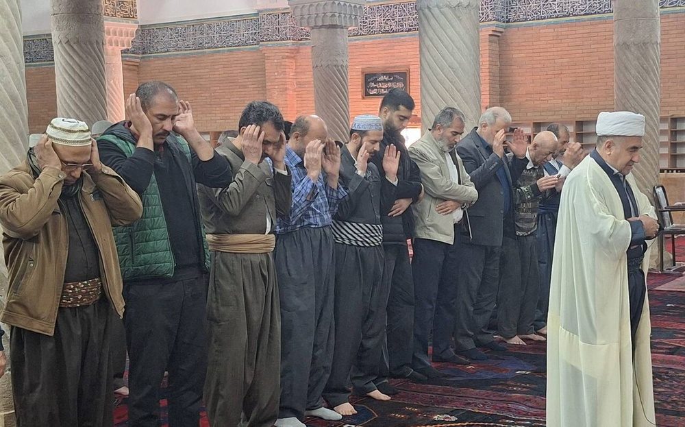 نماز عید فطر در سنندج اقامه شد