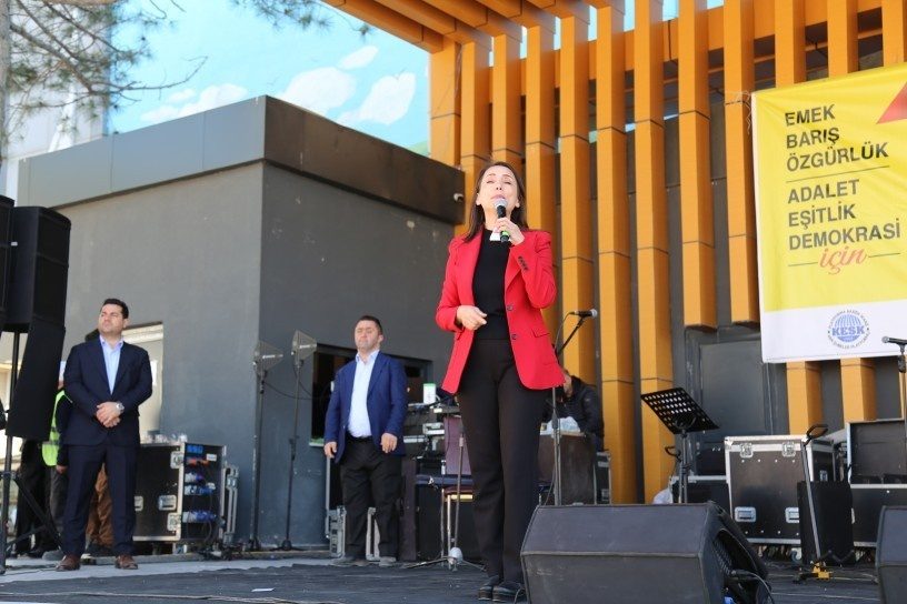 گەلی ئێران و وڵاتانی دراوسێی باجی شەڕە سەپێندراوەکان دەدەن