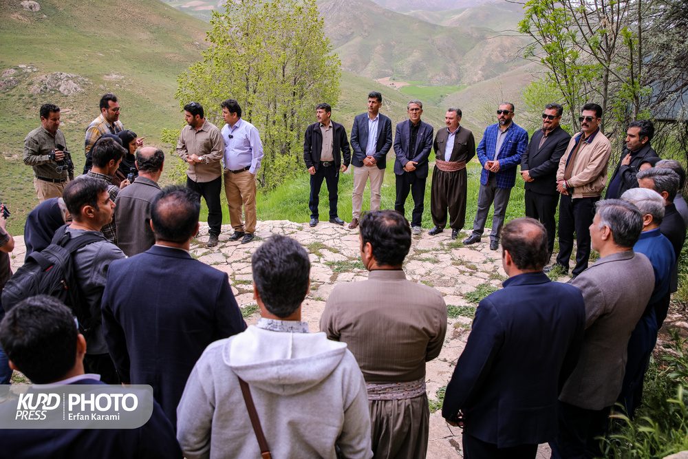 تور خبری غار معبد کرفتو/عکاس: عرفان کرمی